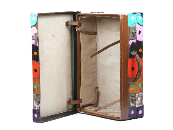 1 Suitcase With Cover
