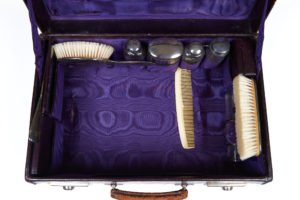 4 Suitcase With Cover